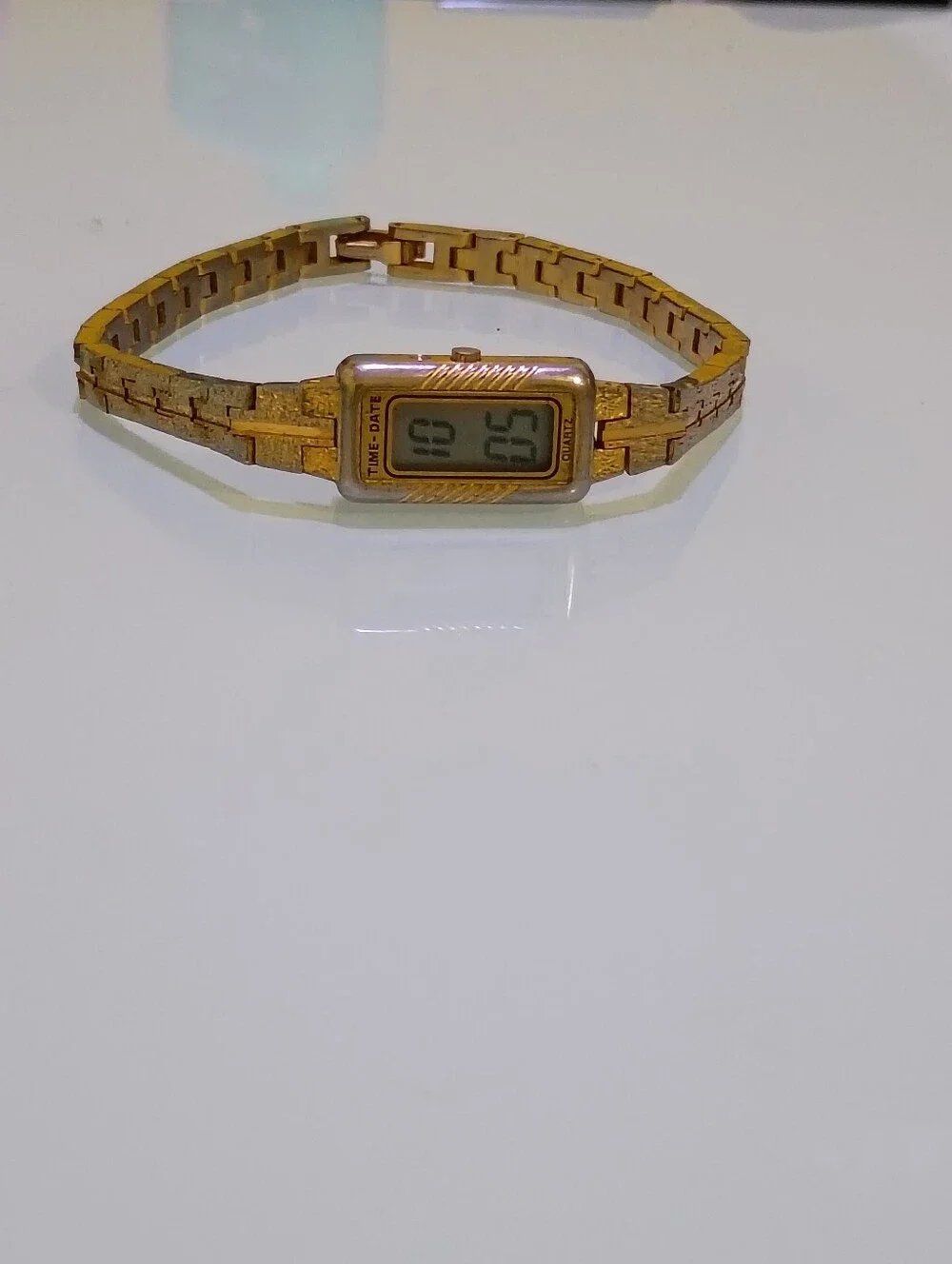 N/A classic gold